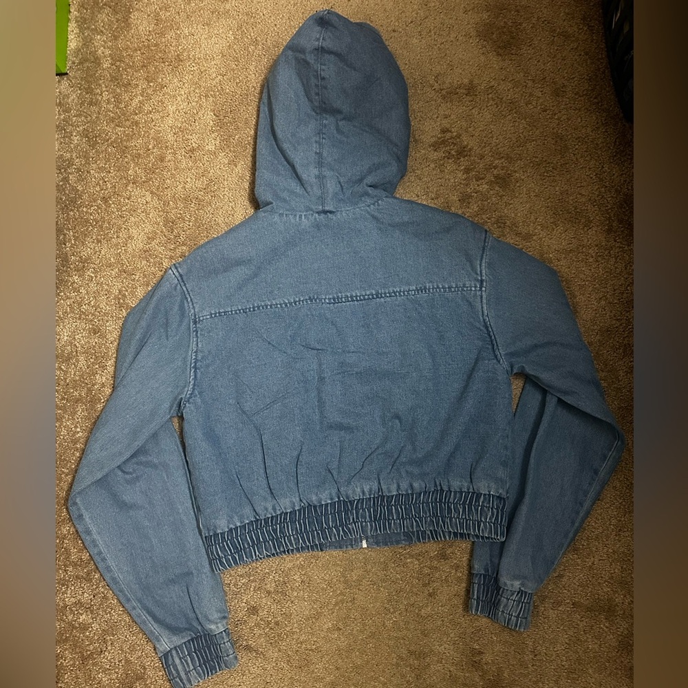 Denim jacket - Picture 2 of 3